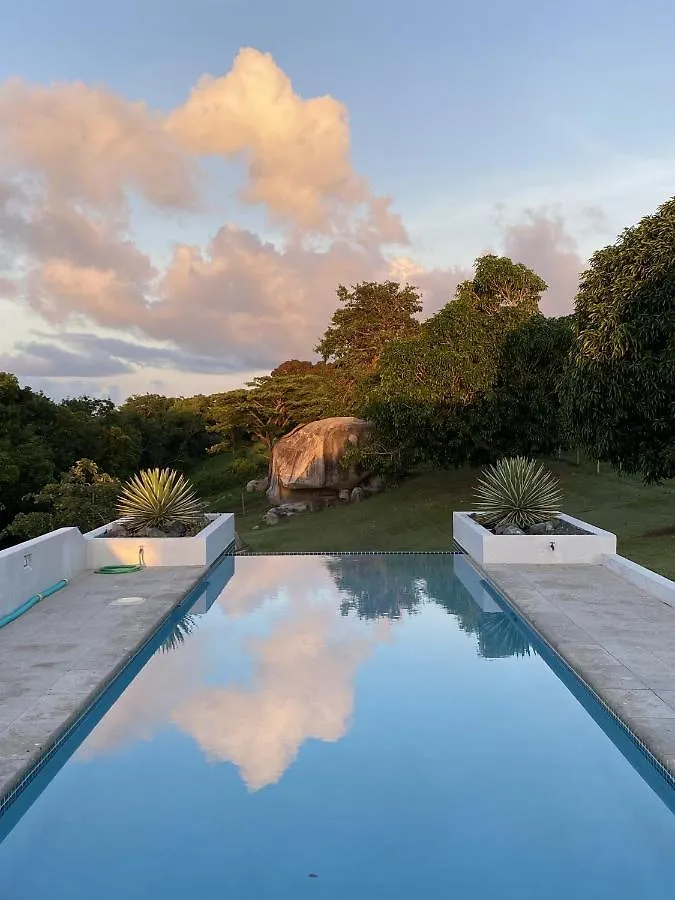 Lejos Eco Retreat Hotel Vieques